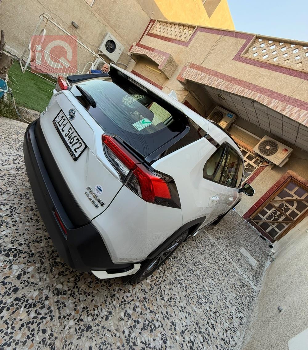 تويوتا راف 4